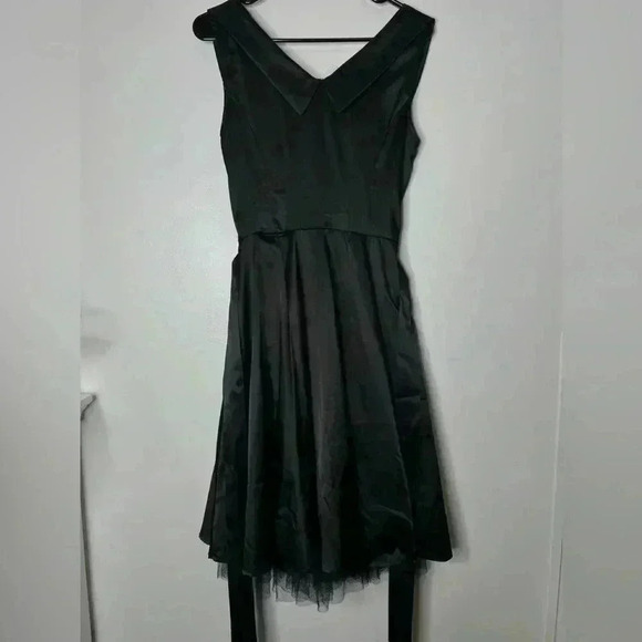 Hearts and Roses London Black Satin Skater Dress With Ruched Front Size Medium - Picture 8 of 11